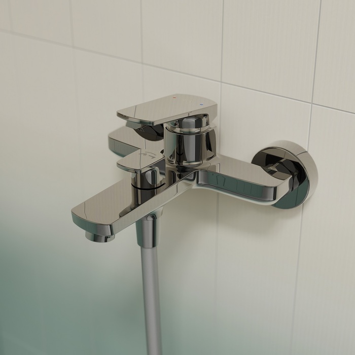 Смеситель для ванны